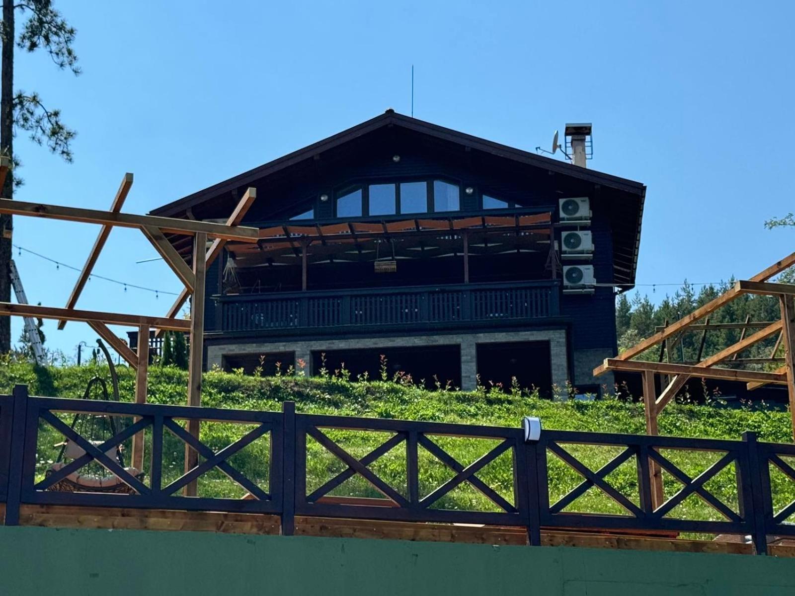 Villa Iskar Lake Residence By Bookvillabg Shtarkelovo Gnezdo 외부 사진