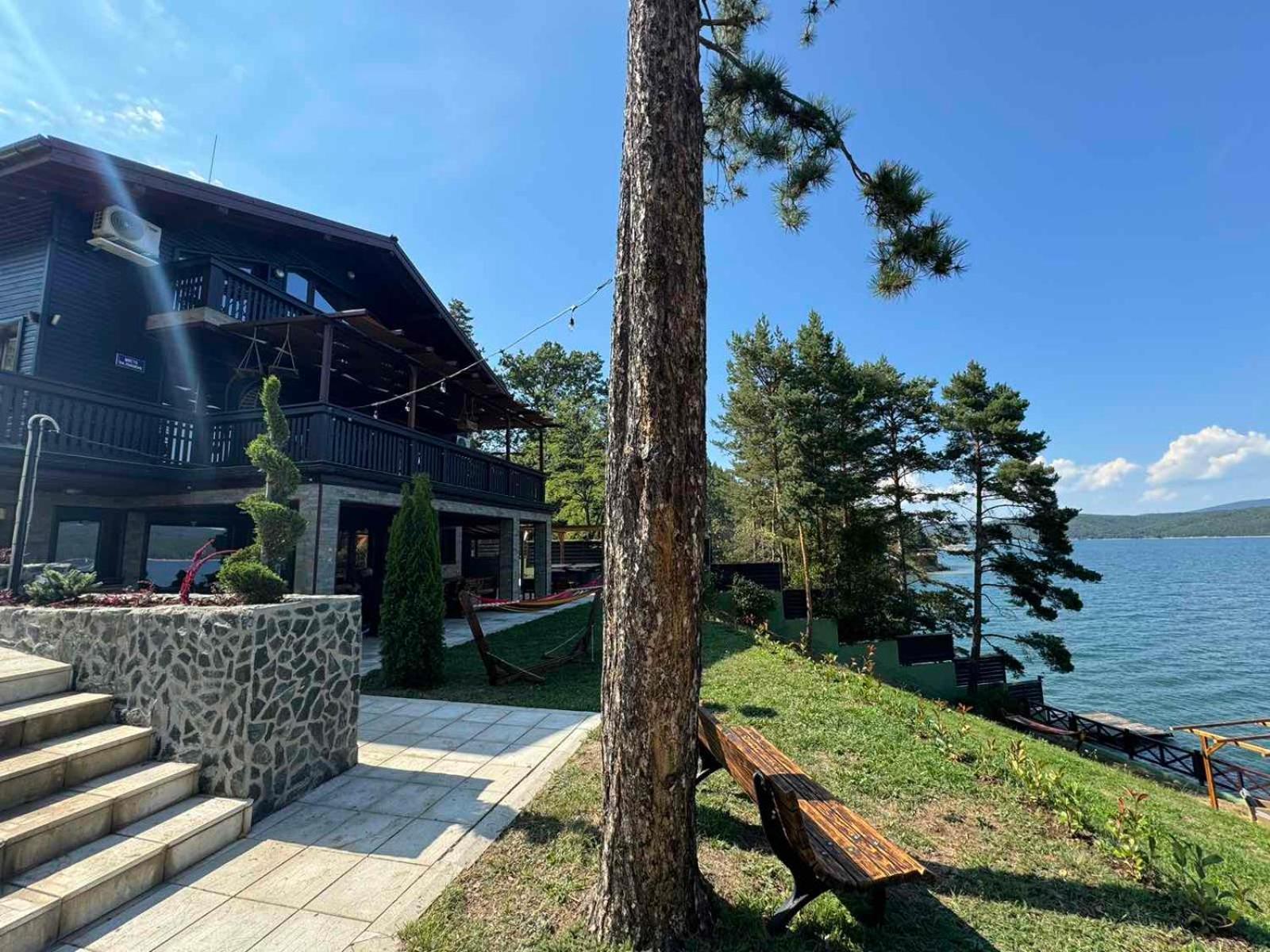 Villa Iskar Lake Residence By Bookvillabg Shtarkelovo Gnezdo 외부 사진