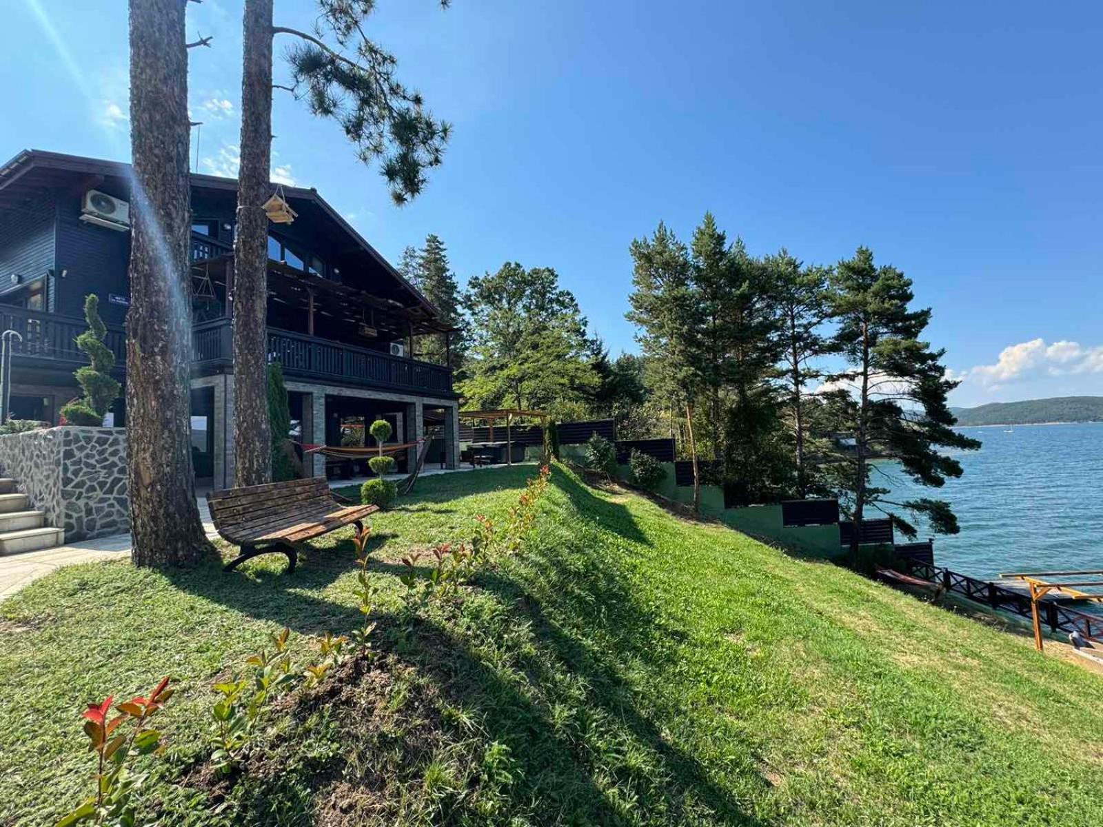Villa Iskar Lake Residence By Bookvillabg Shtarkelovo Gnezdo 외부 사진