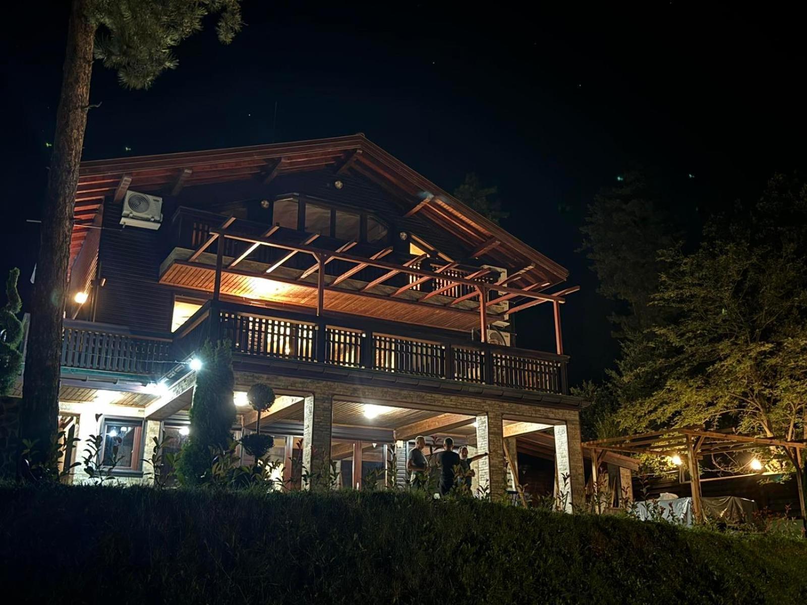 Villa Iskar Lake Residence By Bookvillabg Shtarkelovo Gnezdo 외부 사진