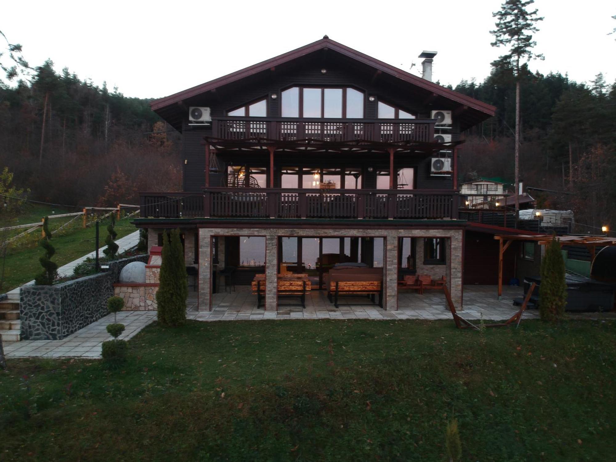 Villa Iskar Lake Residence By Bookvillabg Shtarkelovo Gnezdo 외부 사진