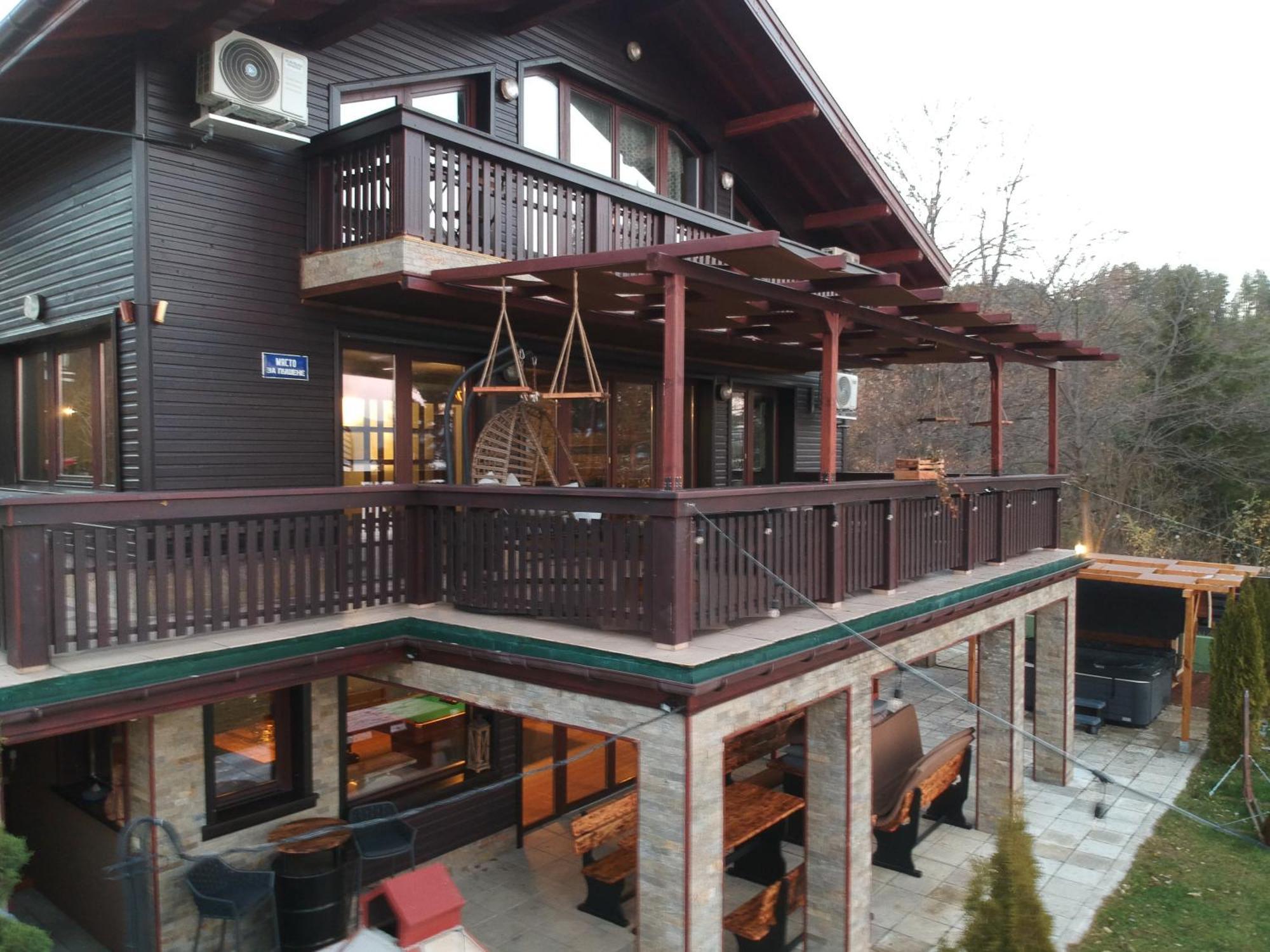 Villa Iskar Lake Residence By Bookvillabg Shtarkelovo Gnezdo 외부 사진